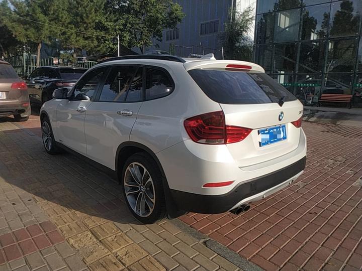 X1 2015 sDrive18i Leading photo 4