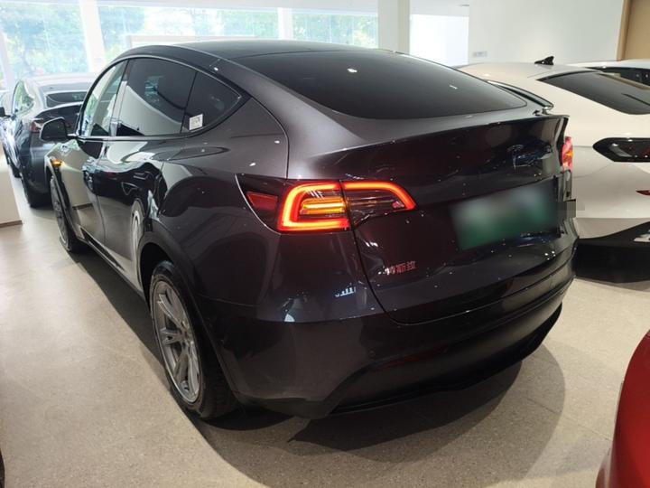 Model Y 2023 Long Range AWD photo 4