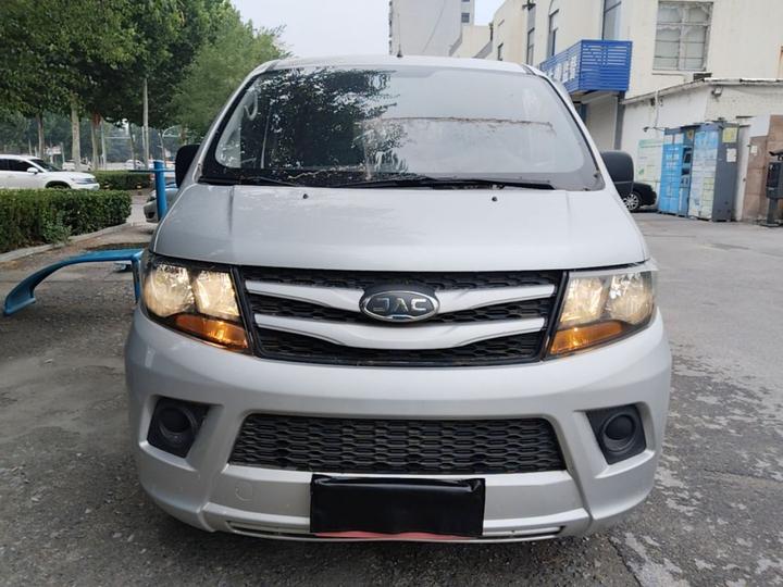 Refine M3 2019 PLUS 1.8L Luxury photo 2