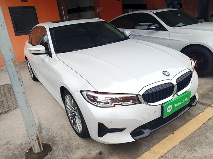 3 Series 2020 320i Sport Package photo 3