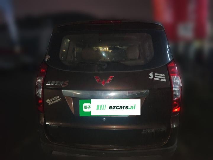 Wuling Hongguang 2013 1.2L S Comfort IV photo 5
