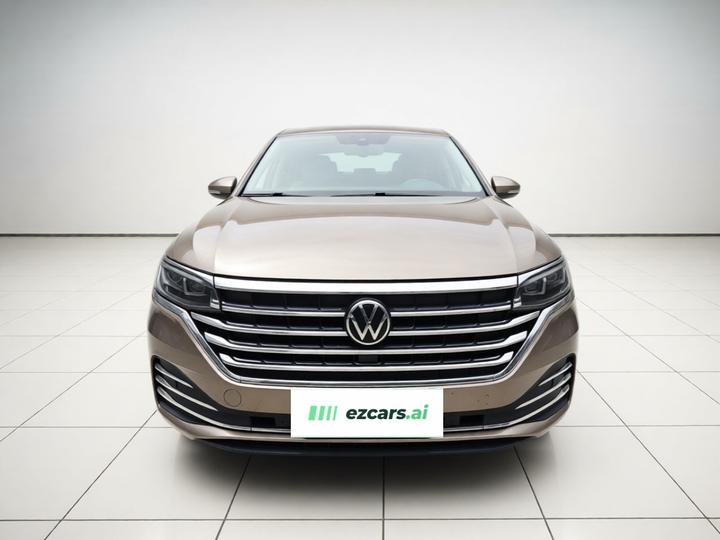 Viloran 2020 380TSI Premium photo 2