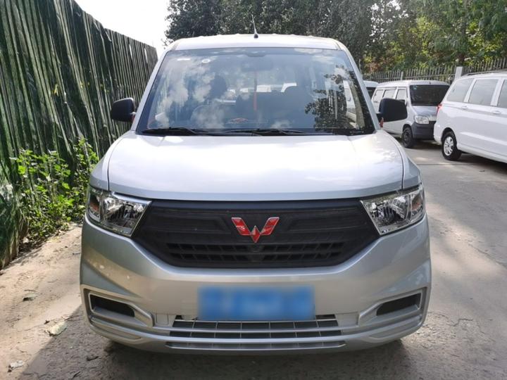 Wuling Hongguang V 2022 1.5L LAR photo 2