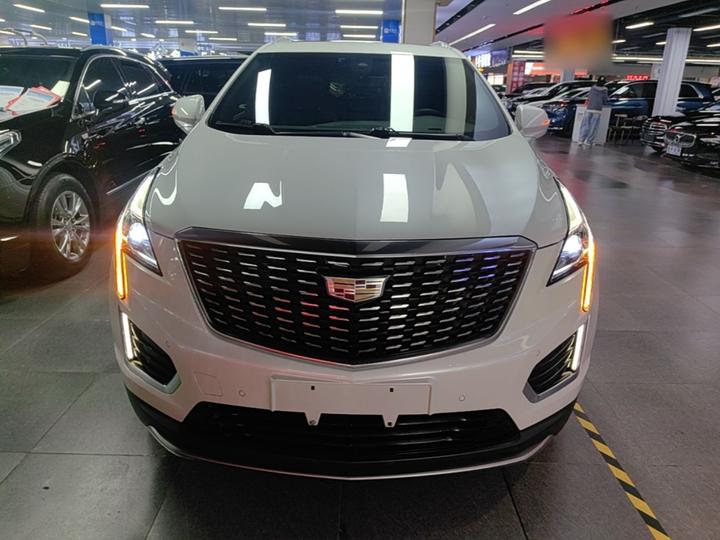 XT5 2020 Facelift 28T Luxury photo 2