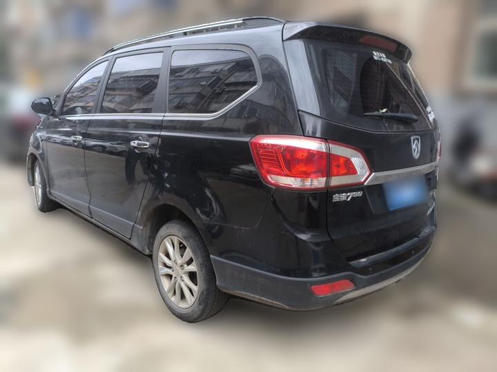 730 2014 1.5L MT Comfort 7-Seater photo 4