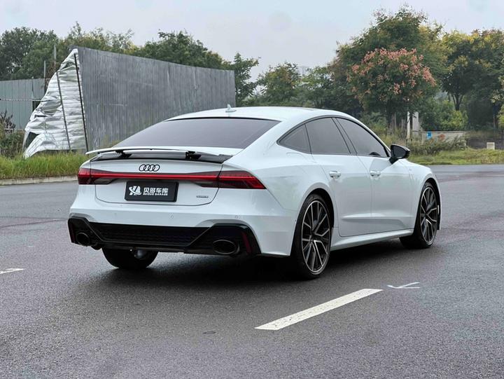 A7 2022 55 TFSI quattro Exclusive photo 7