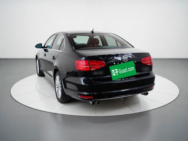 Sagitar 2016 230TSI 25 Anniversary Edition photo 4
