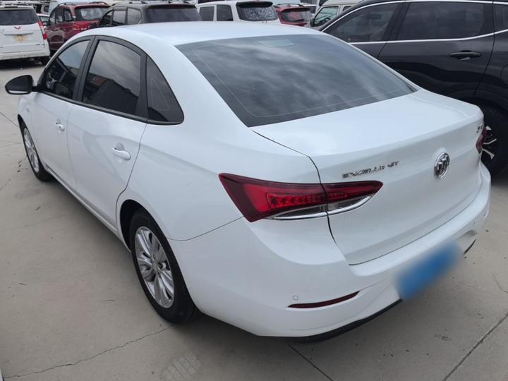 Excelle 2021 Facelift Classic 1.5L AT Progressive photo 4