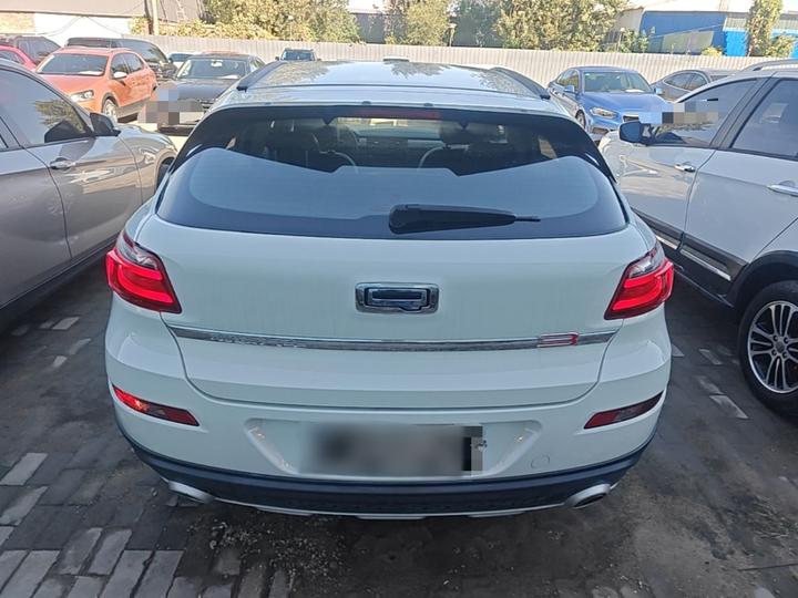3 2018 SUV 1.6T AT Premium photo 5