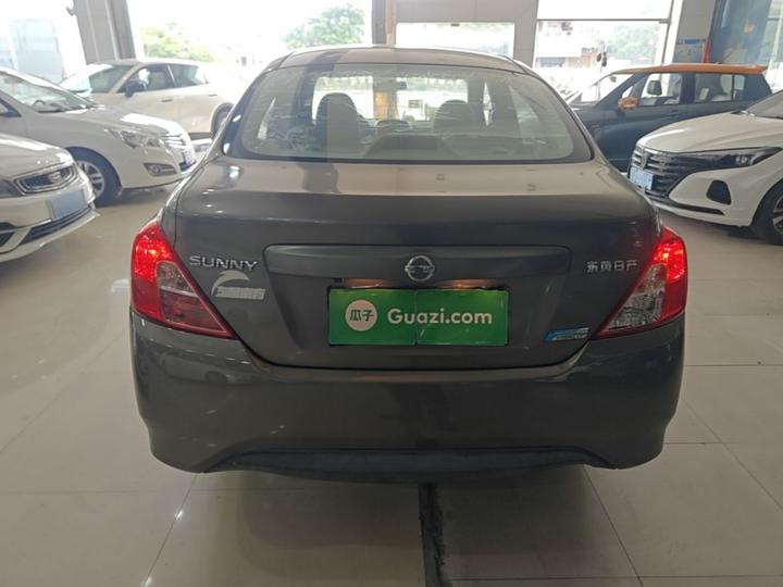 2014 1.5XE CVT Comfort photo 3