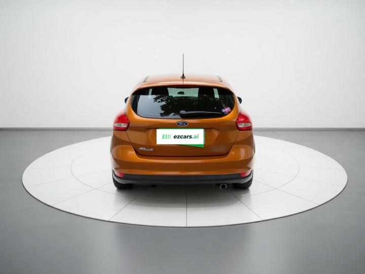 Focus 2015 Hatchback 1.6L AT Comfort photo 3