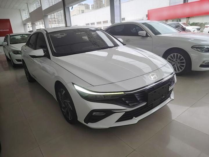 Elantra 2023 1.5L CVT GLX Elite photo 3