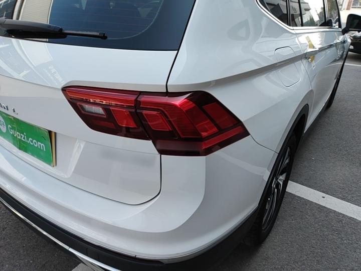 Tiguan L 2022 330TSI AT RWD Smart photo 7