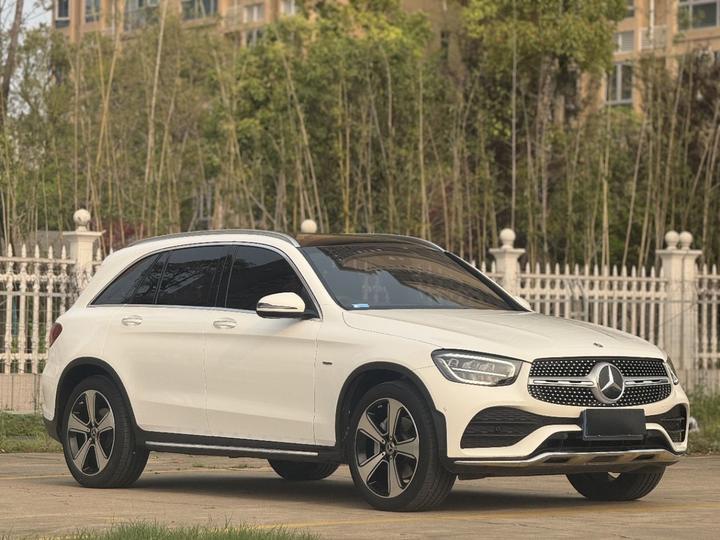 GLC 2022 GLC 300 L 4MATIC Dynamic Edition photo 3