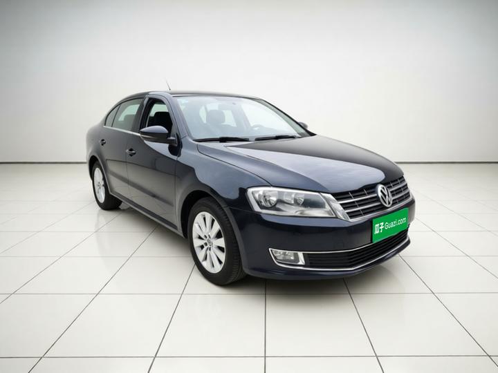 Lavida 2013 Facelift Classic 1.6L AT Comfort photo 3