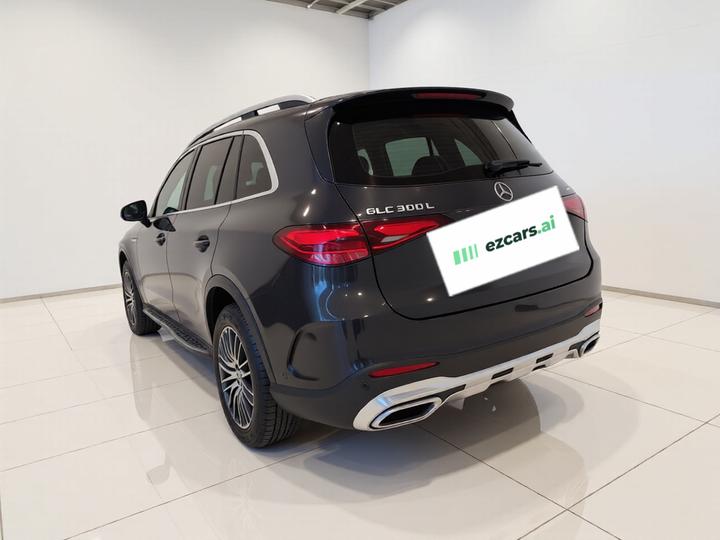 GLC 2023 Facelift GLC 300 L 4MATIC Dynamic 7-Seater photo 4