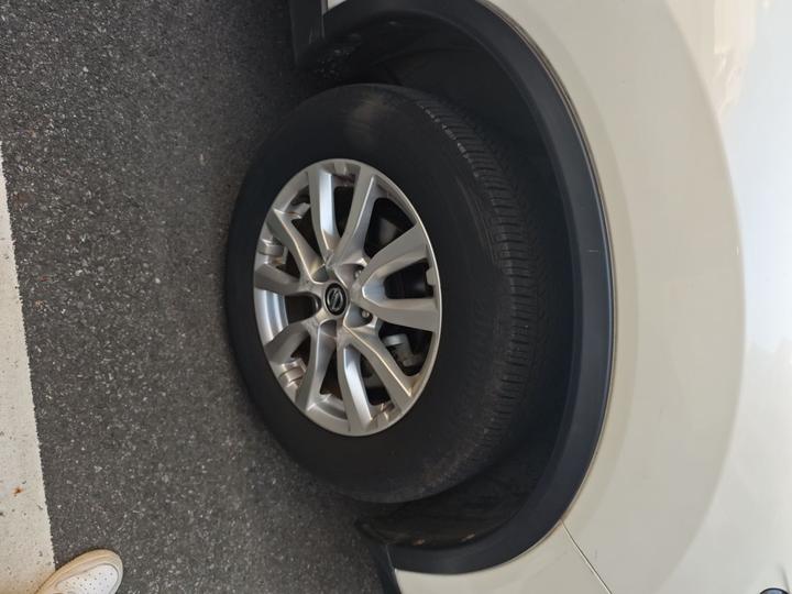 X-Trail 2017 2.0L CVT Comfort 2WD photo 8