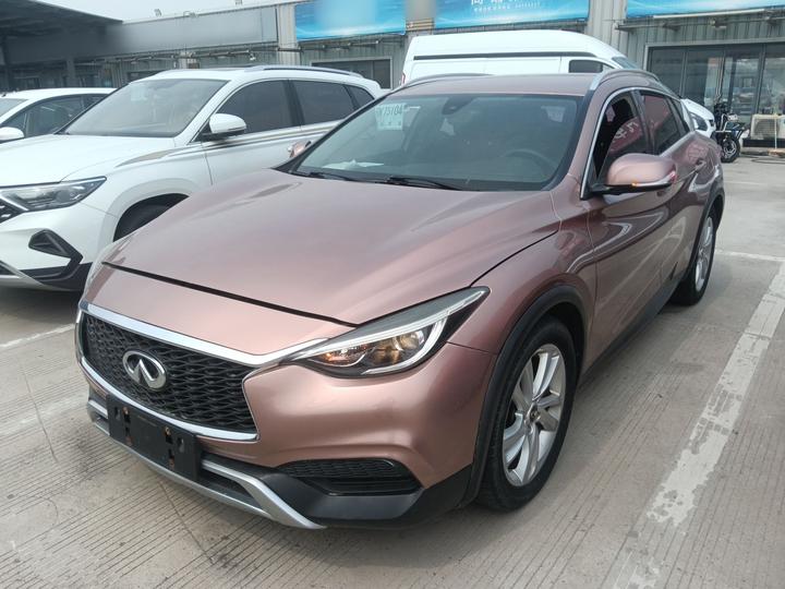 QX30 2017 1.6T RWD Fashion