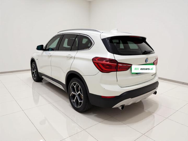X1 2019 xDrive20Li Exclusive photo 4