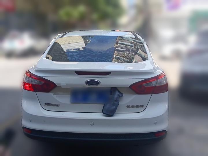 Focus 2012 Sedan 1.6L AT photo 5