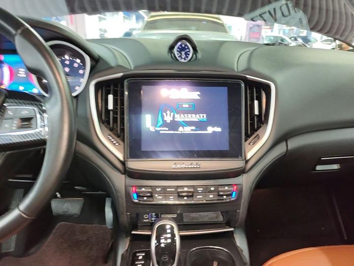 Ghibli 2017 3.0T Standard photo 8