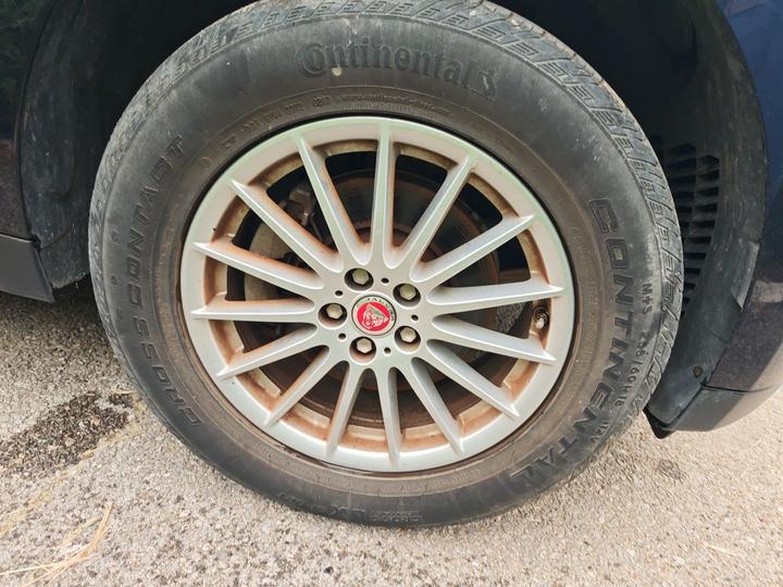 F-PACE 2016 2.0T RWD Exclusive photo 8