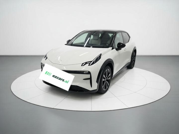 X 2025 4-Seater RWD
