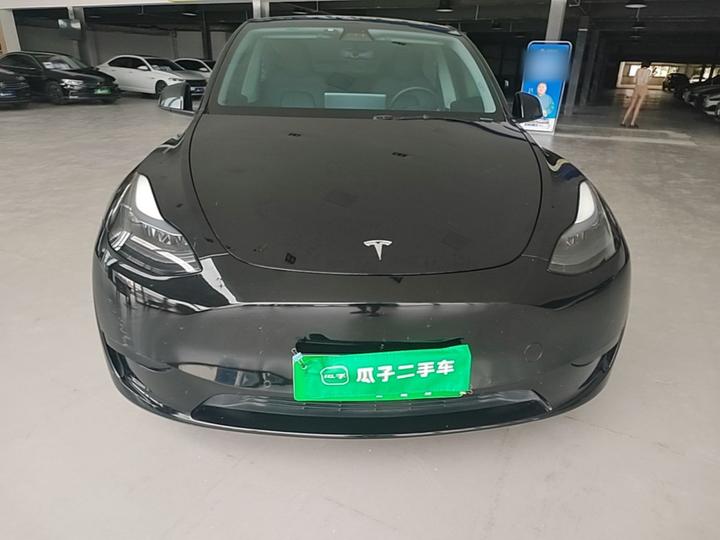 Model Y 2022 RWD photo 2