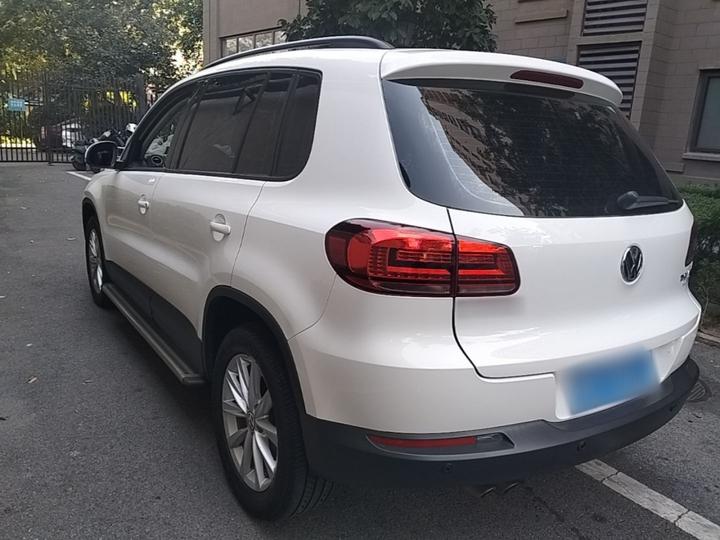Tiguan 2017 300TSI AT RWD photo 4