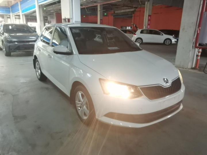 Fabia 2017 1.4L AT photo 3