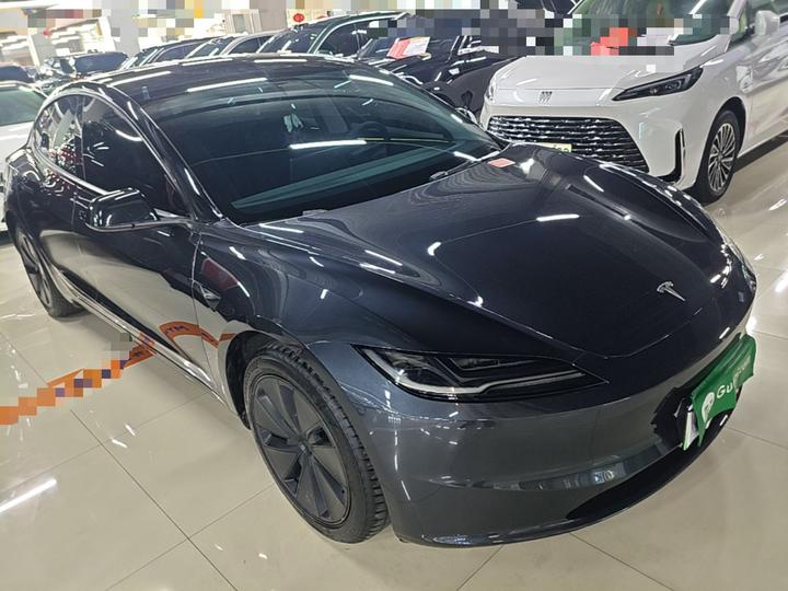 Model 3 2025 RWD photo 3
