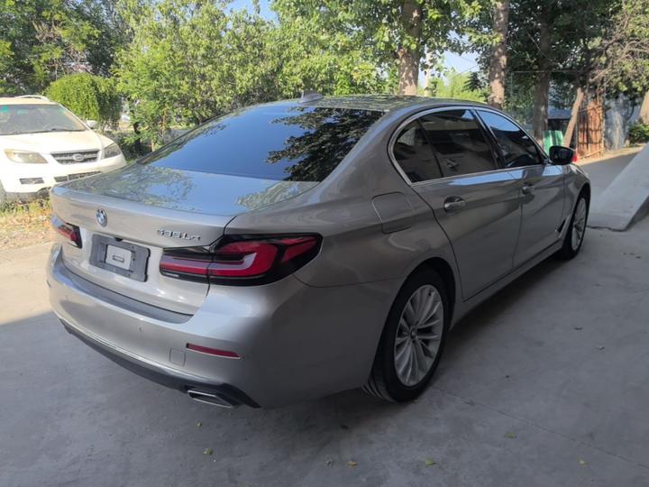 5 Series EV 2022 535Le Luxury photo 4