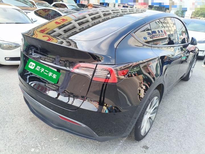 Model Y 2022 RWD photo 6