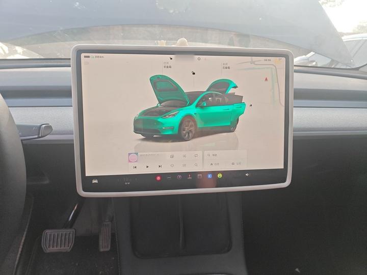 Model Y 2024 RWD photo 5