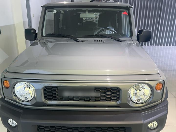 Jimny 26 1.5 3-Door MT Mid Trim GL photo 2