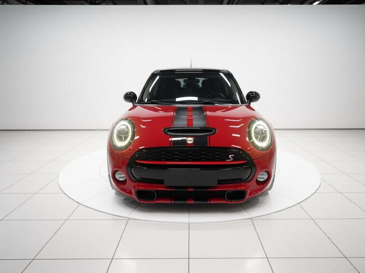 2019 2.0T COOPER S Classic 5-Door photo 2
