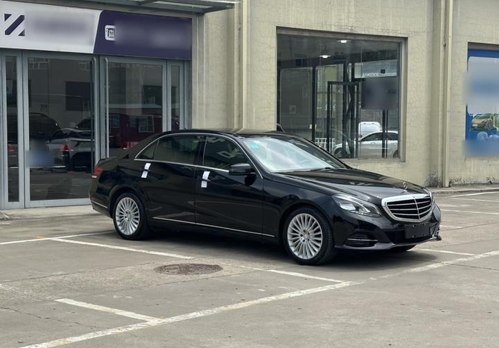 E-Class 2015 Facelift E 200 L photo 3