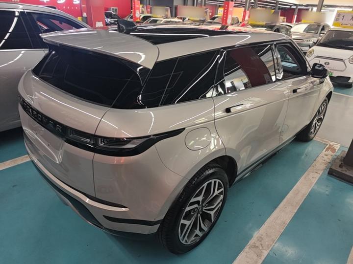Range Rover Evoque EV 2022 Evoque L P300e photo 6