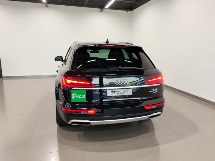 Q5L 2022 Facelift 40T Luxury Dynamic photo 3