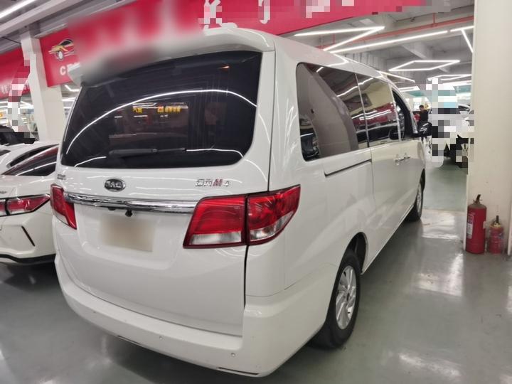 Refine M4 2016 2.0L MT Comfort photo 6