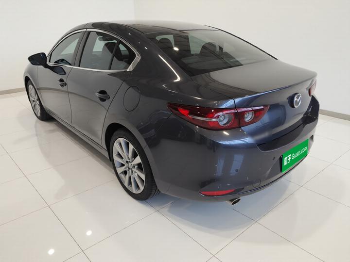 3 Axela 2020 2.0L AT photo 4