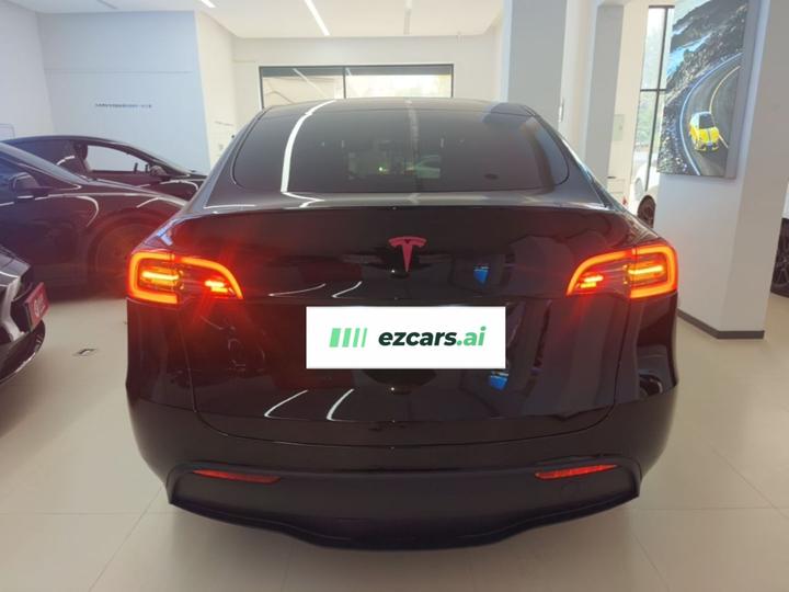 Model Y 2023 RWD photo 5
