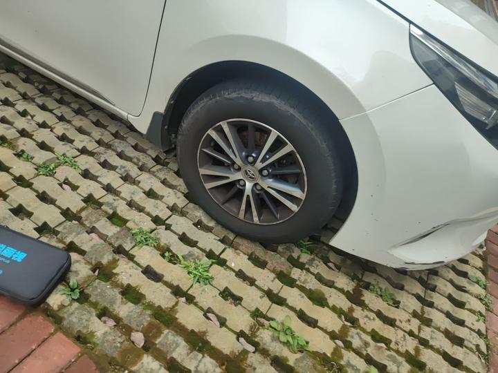 Levin 2014 1.6G CVT Elite photo 8