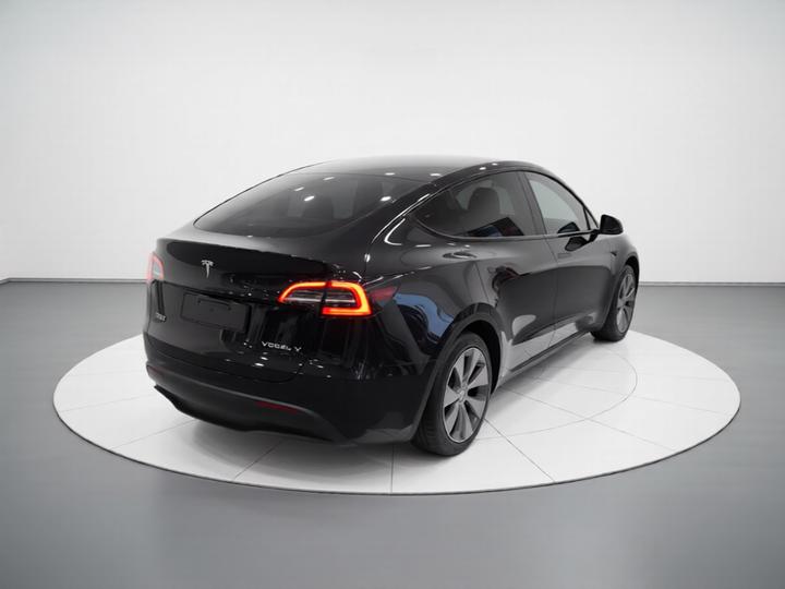 Model Y 2022 Facelift RWD photo 6