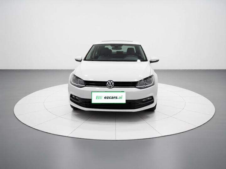 Polo 2016 1.6L AT Comfort photo 2