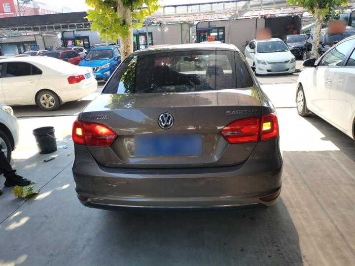 Sagitar 2014 Facelift 1.6L AT Leading photo 3