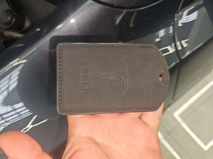 Model Y 2024 RWD photo 8