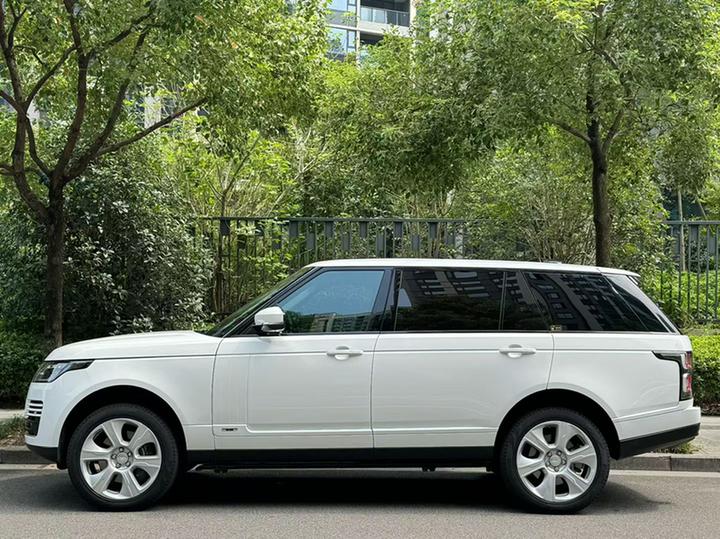 Range Rover 2018 3.0 SC V6 Vogue Extended photo 2