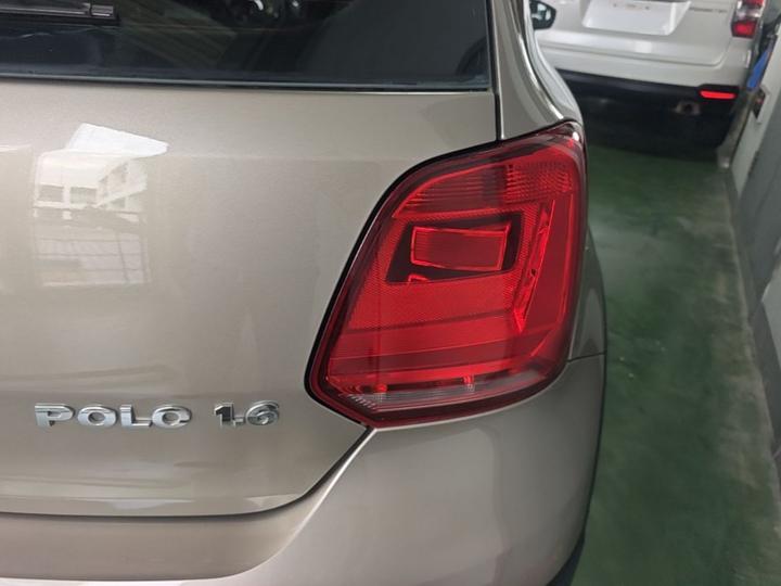 2014 1.6L Cross Polo AT photo 7
