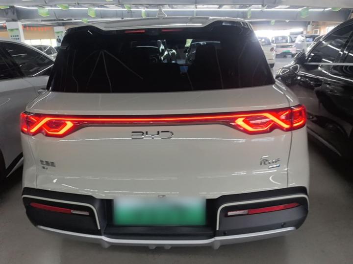 Yuan UP 2025 ADAS 401KM photo 3